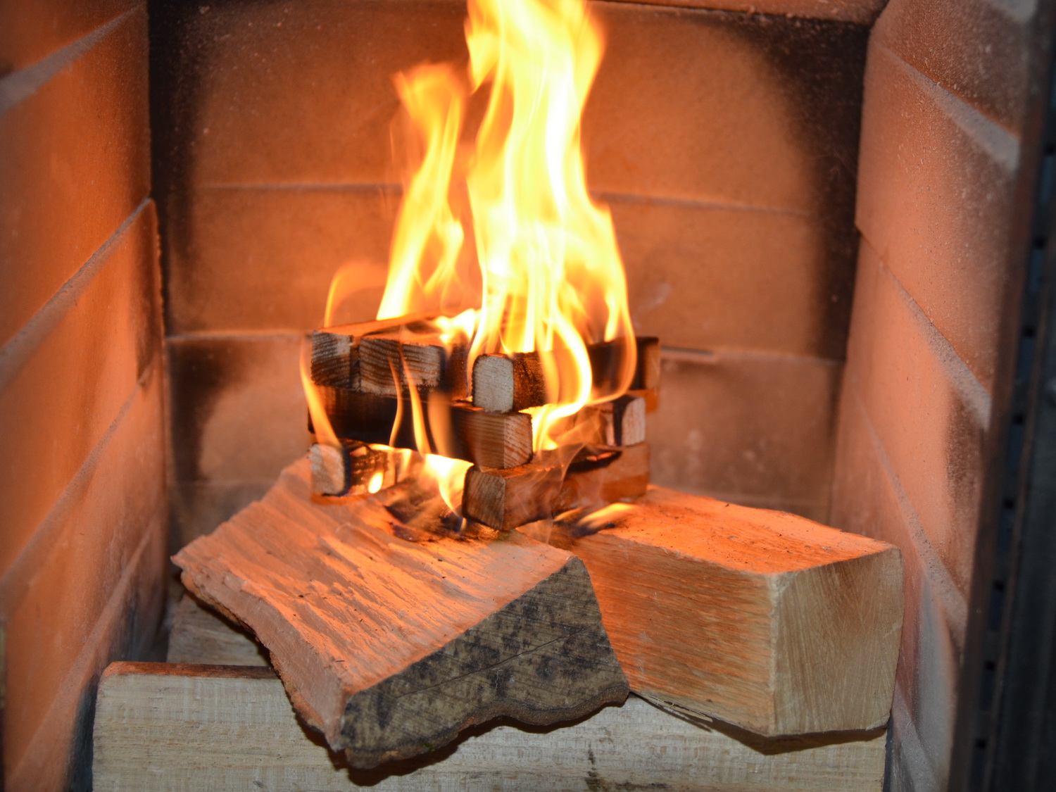 Kamin Schwedenöfen & Grill in 4 VE verpackt 300 Anzünder für Holz Feuer 